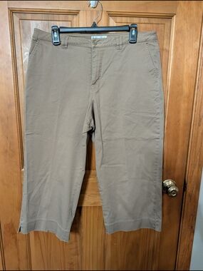 Coldwater Creek Women's Khaki Cropped Pants